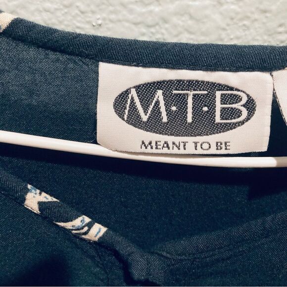 MTB Black and White Fish Dress - Picture 6 of 9